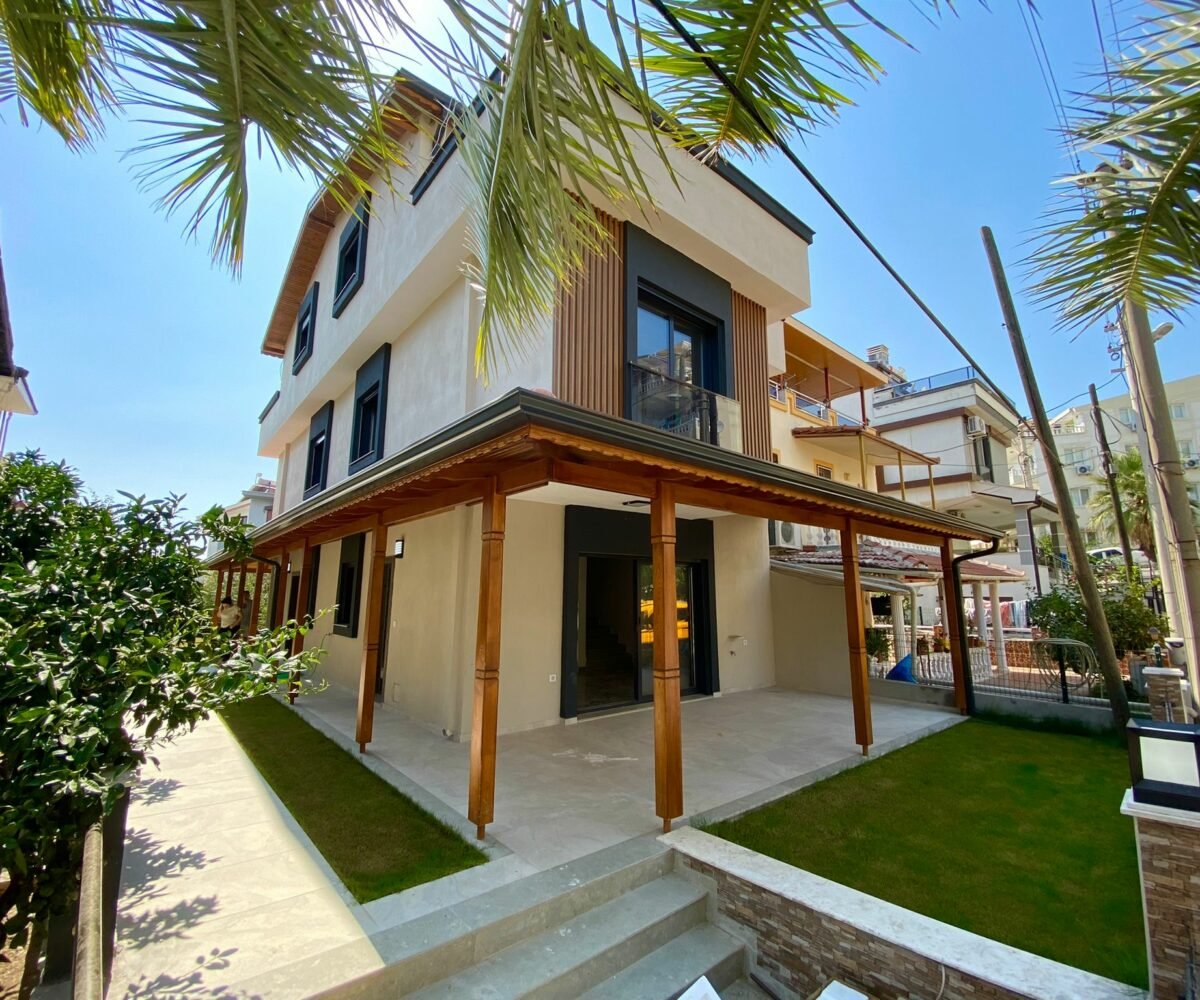 Experience Coastal Luxury: Beautiful Triplex Villa for Sale in Ozdere ...