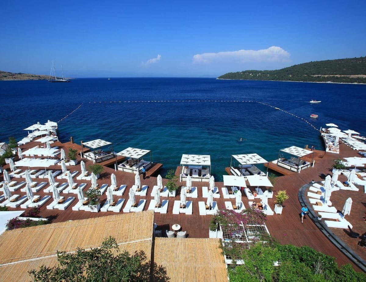 kuum-beach-club-in-bodrum